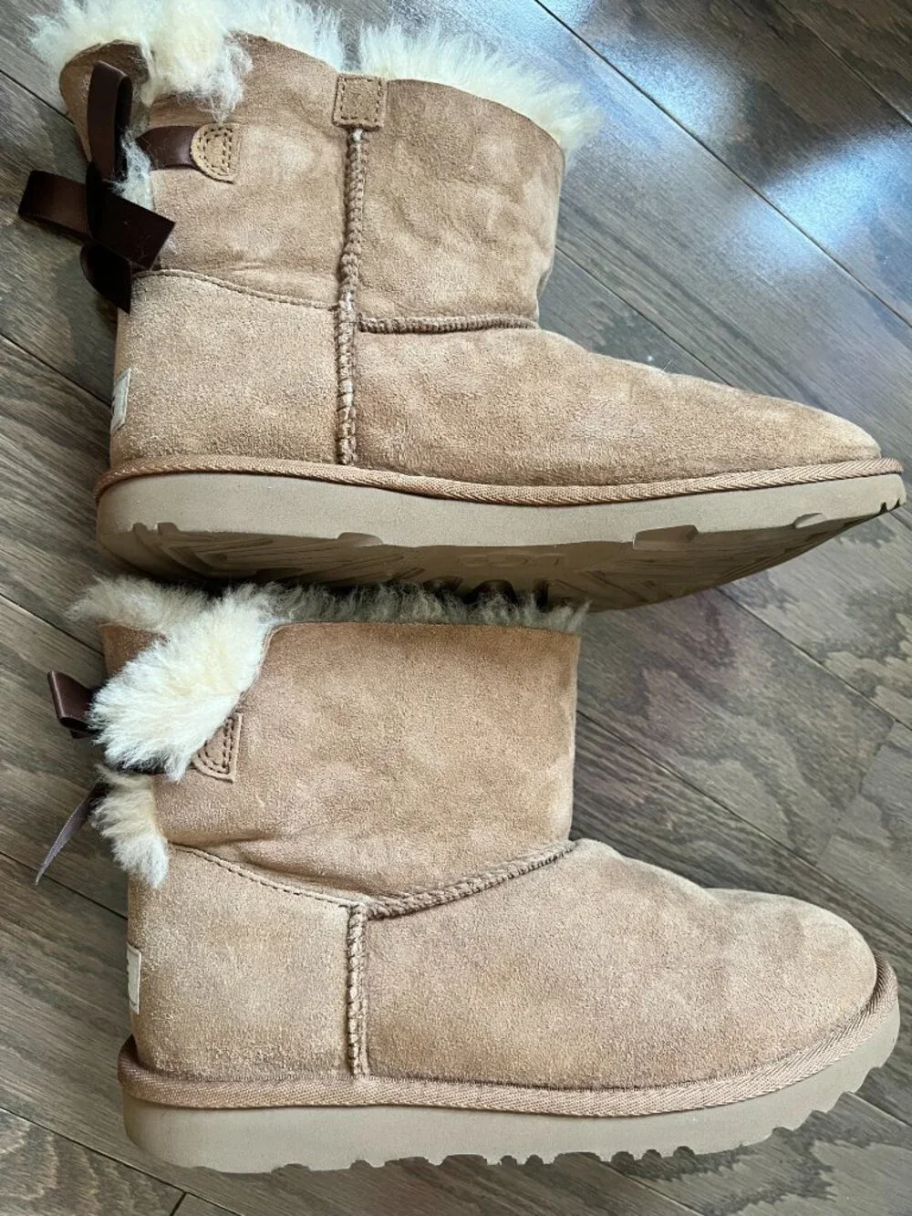 UGG Mini Bailey Bow II Boots – Chestnut –NWOT